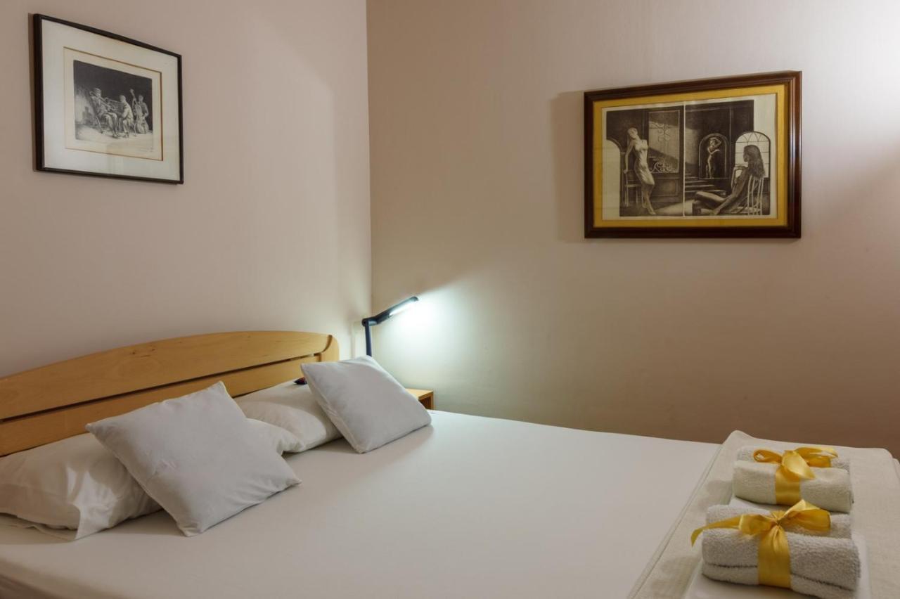 Apartmani Capi ゴルバッツ 部屋 写真