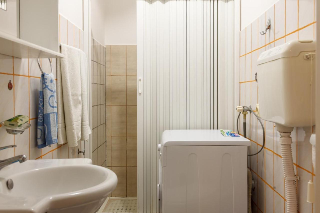 Apartmani Capi ゴルバッツ 部屋 写真